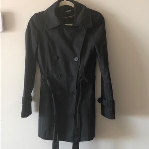 DKNY belted double breasted trench coat 🧥